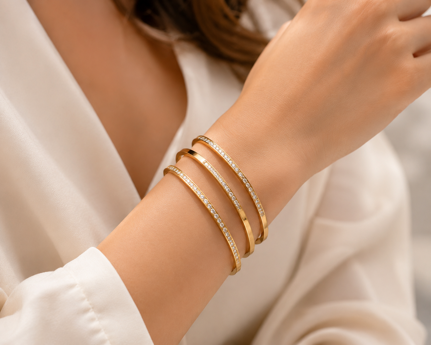 Slim Pavé Bangle – Gold